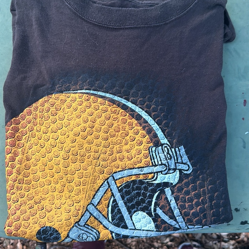 Vintage: Cleveland Browns NFL Brown Tee. Size Medium - Picture 10 of 11